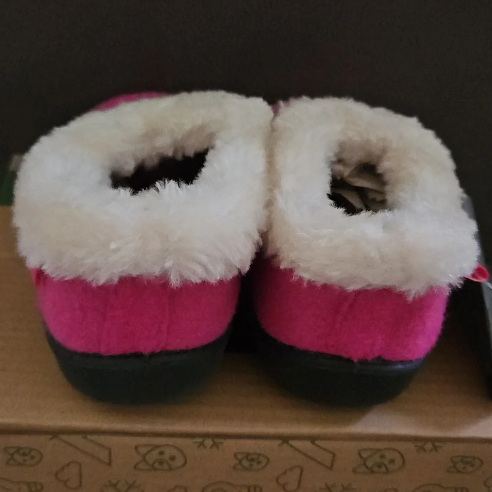 Kamik Pink Slipper Cozy Cabin Moccasins